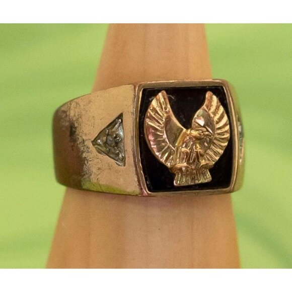 Vintage Eagle Crest Victorian Gold Tone Ring Size 9 1/2 - W6 - Picture 2 of 4